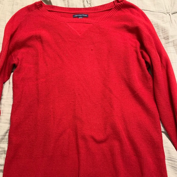 American Eagle Red sweater - Picture 1 of 3